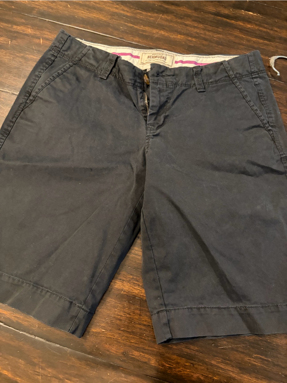 Old Navy washed black Bermuda Shorts - Women's Casual Chino size 4